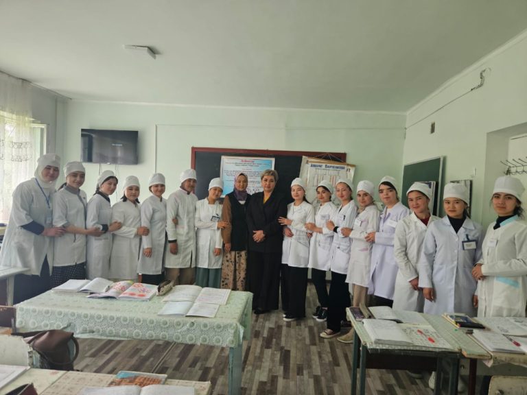 24.04.2025 жылы окутуучулар: Атаханова М.К, Сатарова Х.С, Омурзакова Г.С жана Абдыкадырова Р.К Кызыл-Кыя медициналык колледжине академиялык мобилдүүлүк боюнча барып конок леция окуп келишти.Визиттин алкагында төмөндөгүдөй иш чаралар болду: