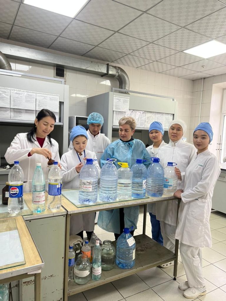 На базе ГЦПЗ и ГСЭН в СБЛ и СГЛ проходят учебно-производственную практику студенты ОМК